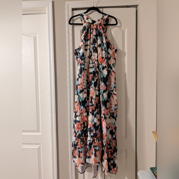 Eloquii - Floral Halter Maxi Dress With Back Bow - Picture 3 of 5